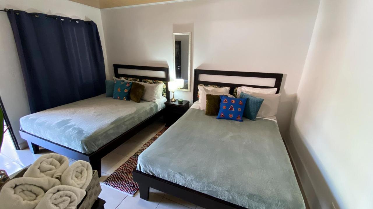 Roxy'S Bed & Breakfast Boca Chica Extérieur photo